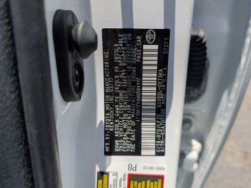 Used 2017 Toyota Camry XSE FWD image 26
