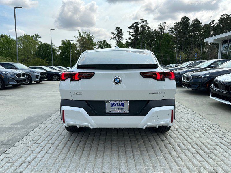 New 2026 BMW X2 xDrive28i w/ Technology Package AWD/4WD image 5