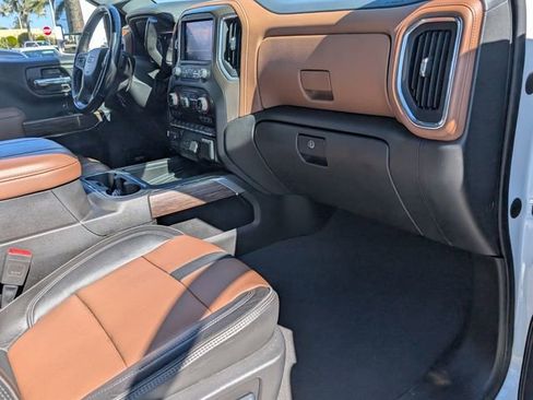 Used 2023 Chevrolet Silverado 3500 High Country w/ Technology Package image 15