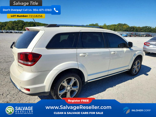 Used 2017 Dodge Journey Crossroad FWD image 4