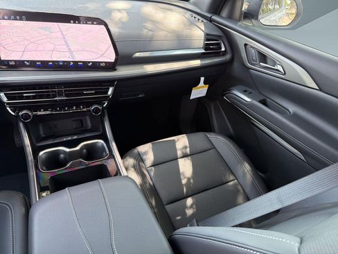 New 2026 Chevrolet Traverse LT w/ Midnight/Sport Edition FWD image 29