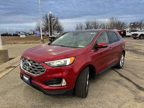 Used 2024 Ford Edge Titanium w/ Equipment Group 301A image 3