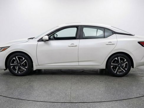 Used 2025 Nissan Sentra SV FWD image 5