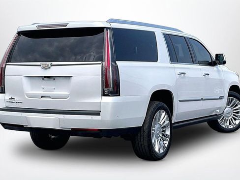 Used 2019 Cadillac Escalade ESV Platinum AWD/4WD image 6