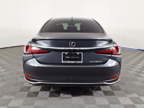 Used 2025 Lexus ES 300h w/ Premium Package FWD image 5