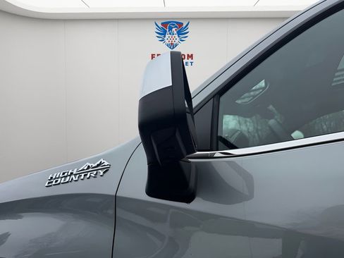 Used 2026 Chevrolet Silverado 1500 High Country w/ Technology Package image 14