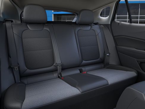 New 2026 Chevrolet Trax LT w/ Driver Confidence Package image 17