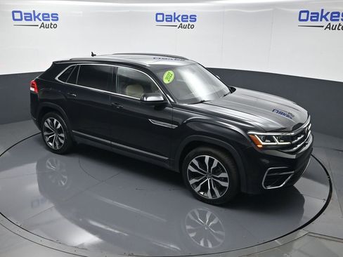 Used 2022 Volkswagen Atlas Cross Sport SEL Premium R-Line AWD/4WD image 49