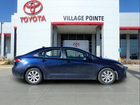 Used 2024 Toyota Corolla LE image 4