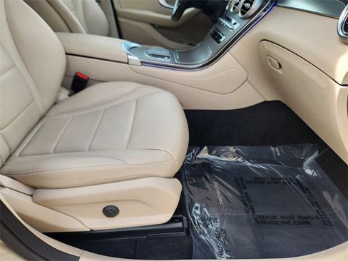 Certified 2021 Mercedes-Benz GLC 300 4MATIC image 19