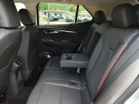 Used 2023 Buick Envision Essence w/ Sport Touring Package AWD/4WD image 17