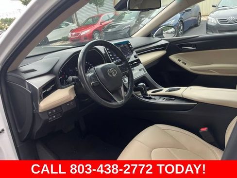 Used 2021 Toyota Avalon XLE w/ Carpet Mat Package (TMS) FWD image 6