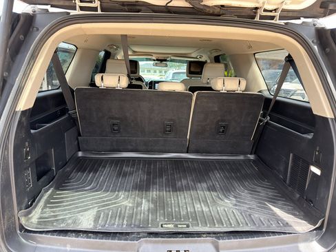 Used 2019 Ford Expedition Max Platinum RWD image 17