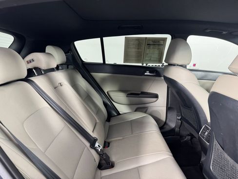 Used 2020 Kia Sportage S w/ S Sunroof Package AWD/4WD image 39