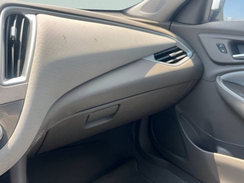Used 2022 Chevrolet Malibu LT FWD image 26