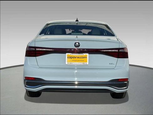 New 2026 Volkswagen Jetta SEL image 5