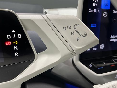 Used 2023 Volkswagen ID.4 Pro S Plus image 22