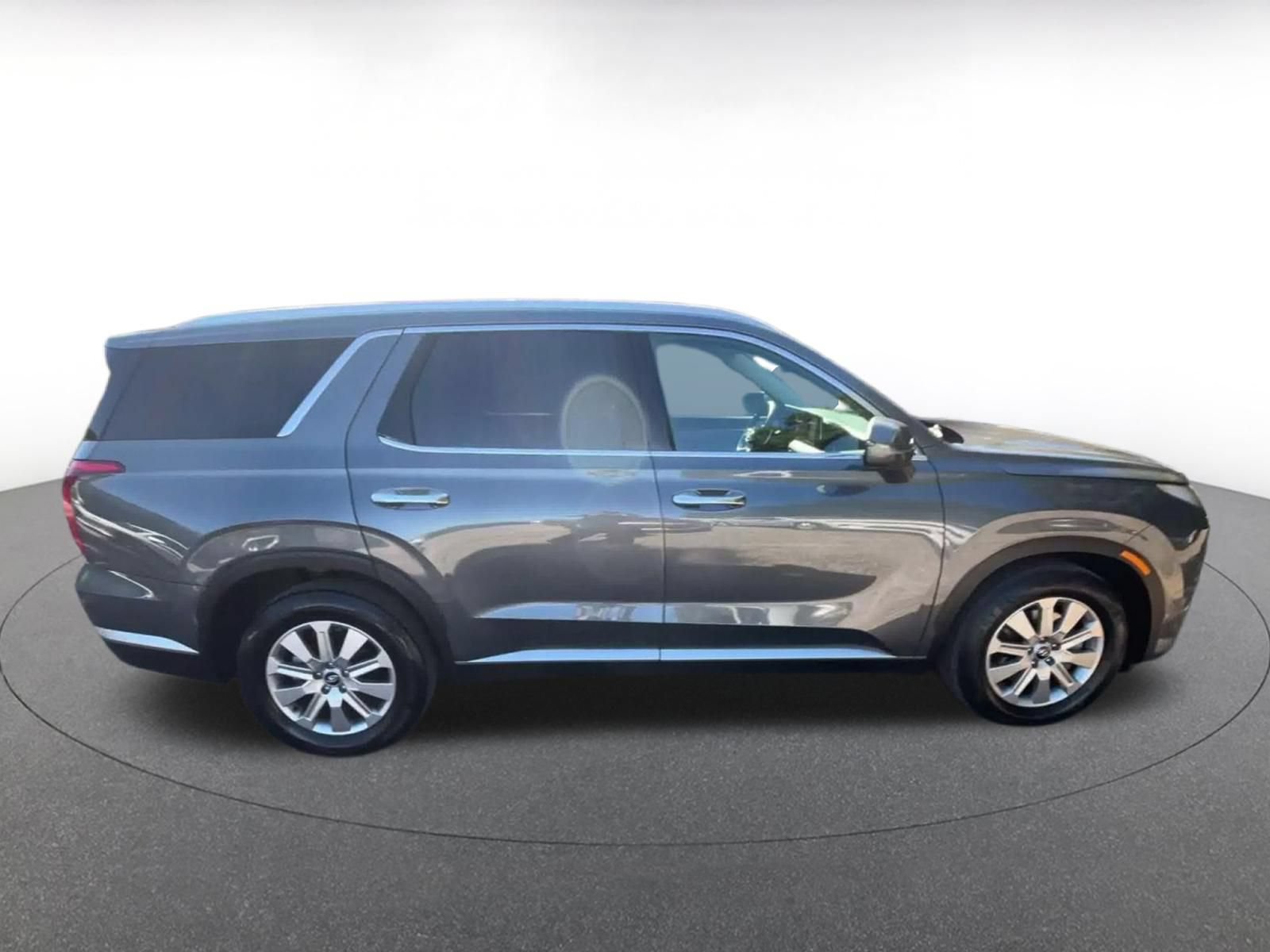 Used 2025 Hyundai Palisade SEL FWD image 15