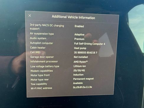Used 2025 Tesla Cybertruck AWD Crew Cab image 15