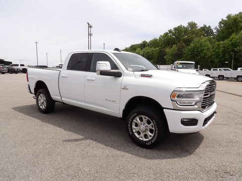 Used 2024 RAM 2500 Laramie w/ Safety Group AWD/4WD image 10