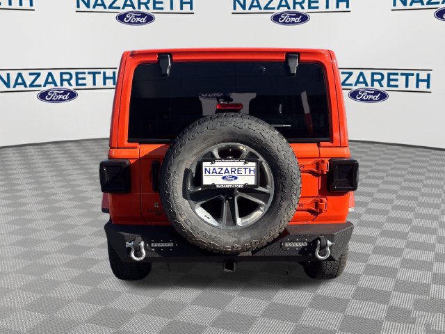 Used 2018 Jeep Wrangler Unlimited Sahara AWD/4WD image 6