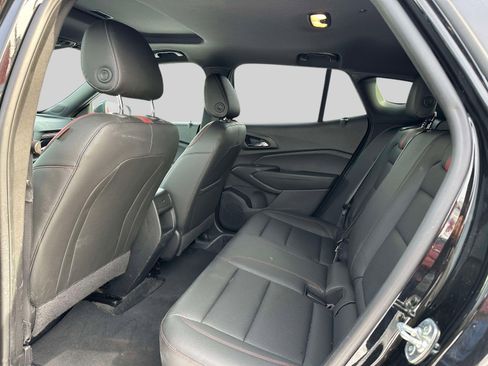 Certified 2024 Chevrolet Trax RS w/ Sunroof Package image 7