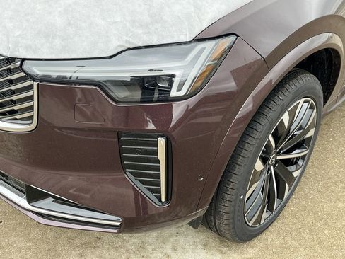 New 2026 Volvo XC90 T8 Ultra w/ Protection Package Premier AWD/4WD image 7