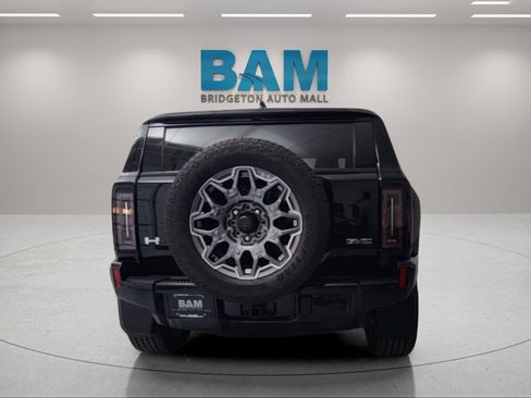 New 2024 GMC Hummer EV 3X w/ LPO, Illumination Package image 5