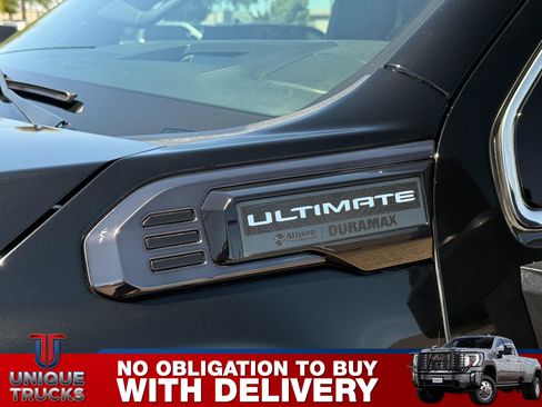 Used 2024 GMC Sierra 3500 Denali Ultimate AWD/4WD image 9