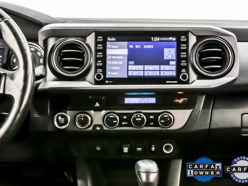 Used 2023 Toyota Tacoma TRD Sport image 18