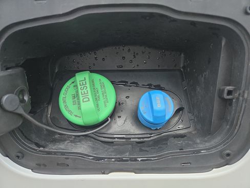 Used 2022 Ford F350 Limited w/ FX4 Off-Road Package image 31