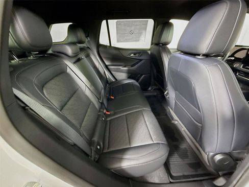 New 2026 Chevrolet Equinox LT w/ Convenience Package II AWD/4WD image 19