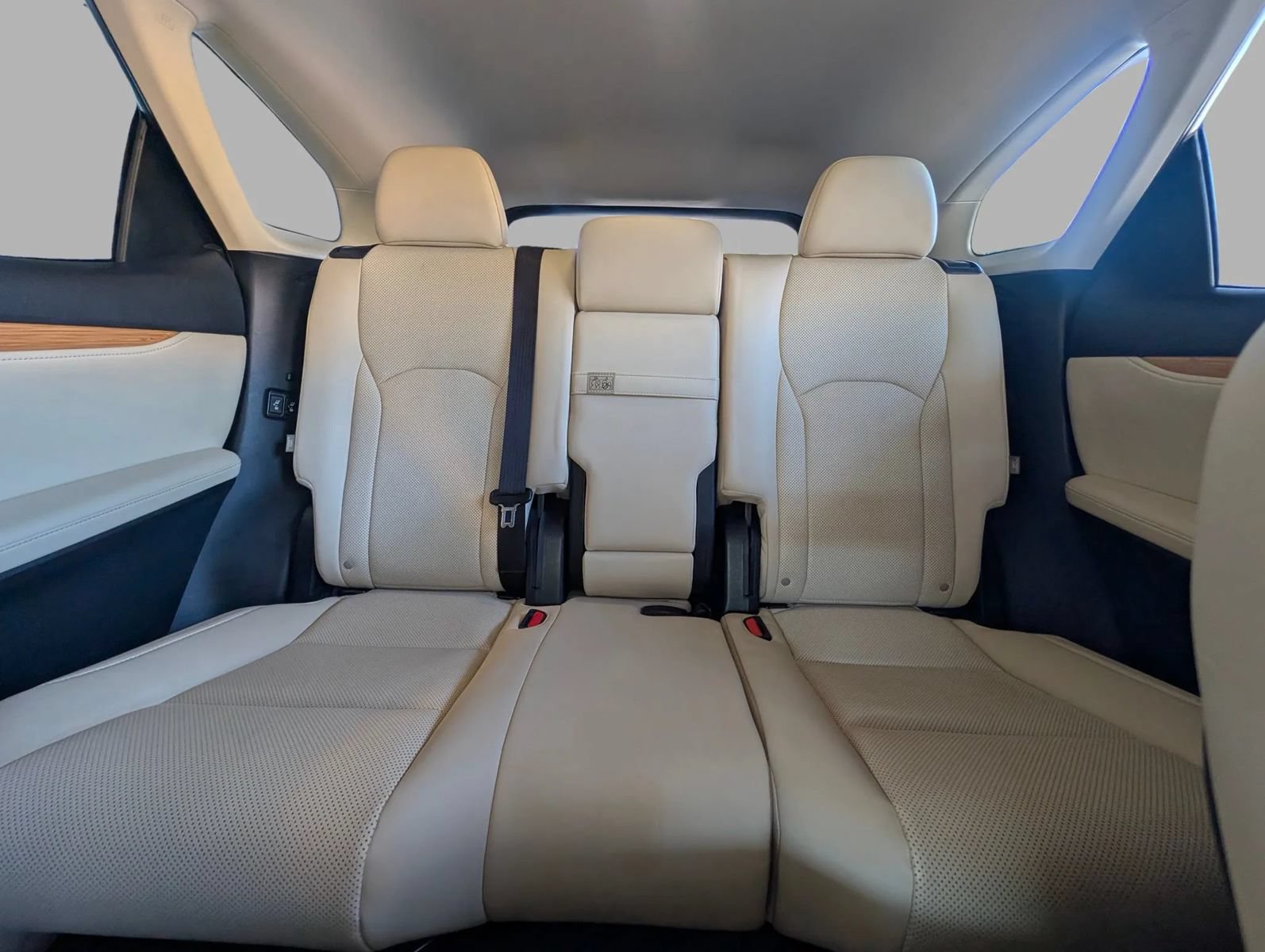 Used 2021 Lexus RX 350L FWD w/ Premium Package image 28