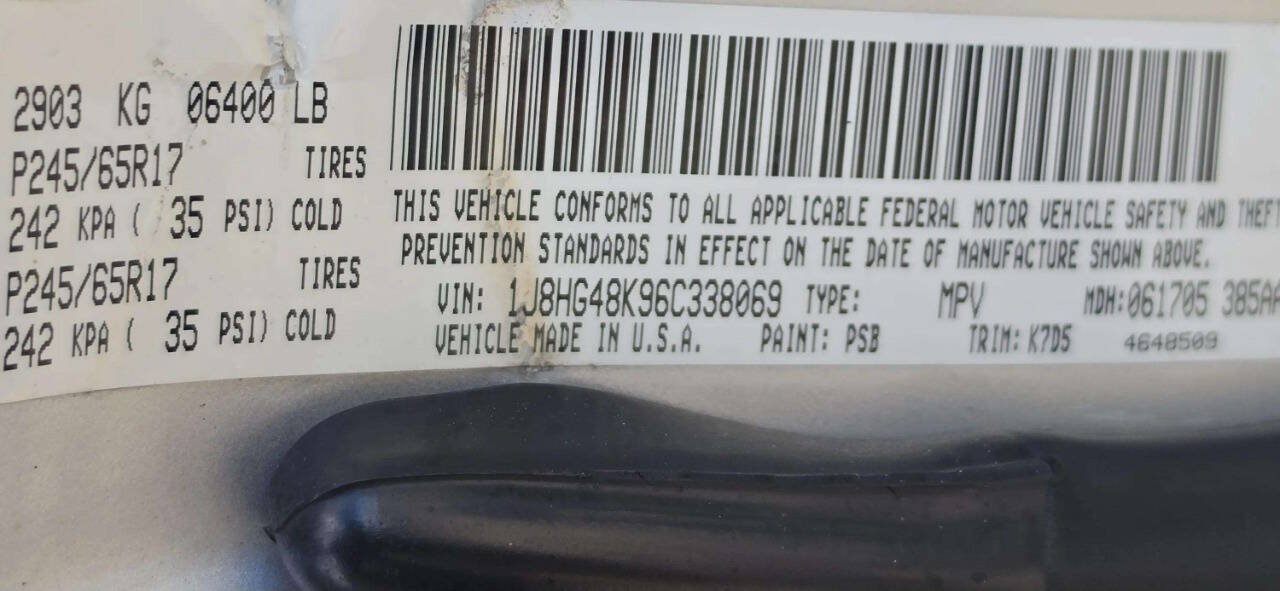 Used 2006 Jeep Commander 4WD image 10