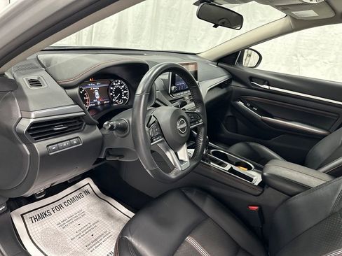 Used 2023 Nissan Altima 2.5 SR FWD image 15