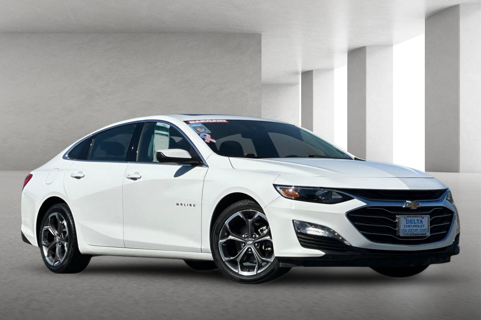 Used 2024 Chevrolet Malibu LT FWD image 1