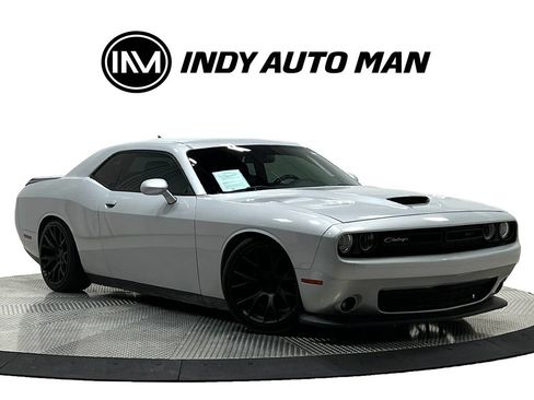 Used 2019 Dodge Challenger R/T Scat Pack w/ Plus Package RWD image 2