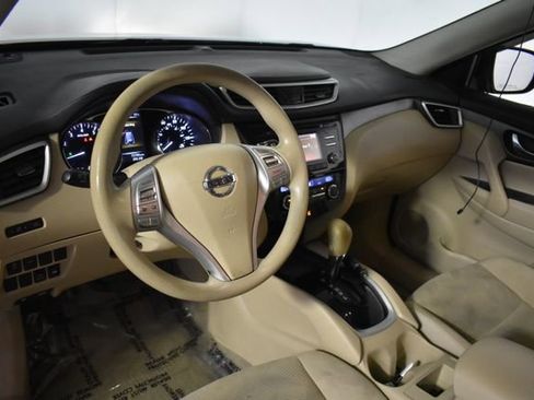 Used 2014 Nissan Rogue SV AWD/4WD image 13