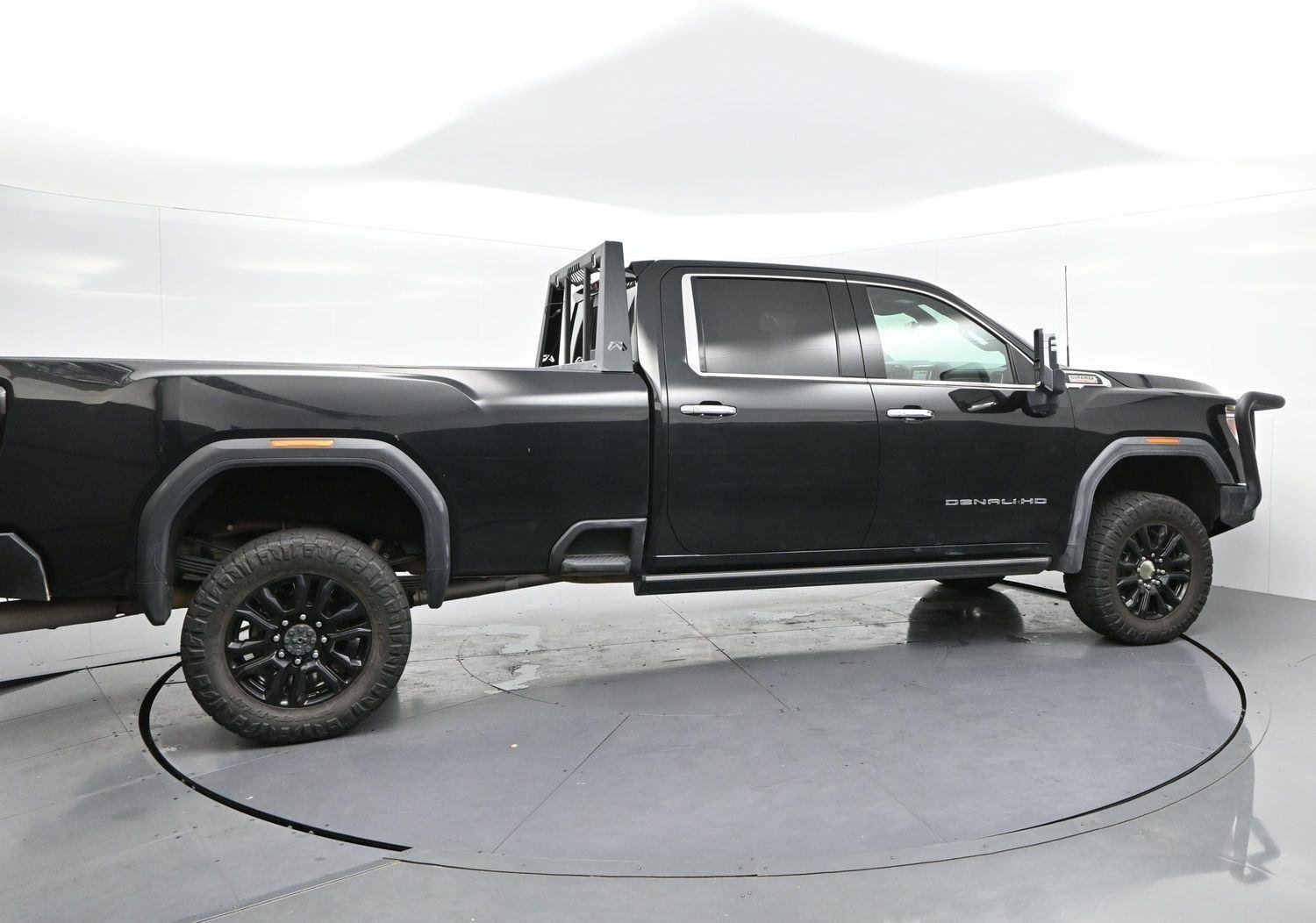 Used 2021 GMC Sierra 3500 Denali w/ Denali Black Diamond Edition AWD/4WD image 8