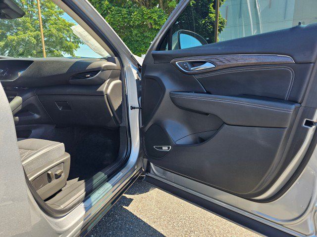 Used 2023 Buick Envision Avenir AWD/4WD image 12