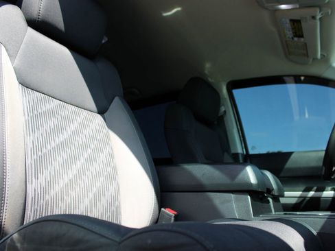 Used 2014 Toyota Tundra SR5 w/ SR5 Upgrade Package AWD/4WD image 23