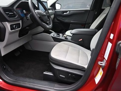 Used 2023 Ford Escape Active w/ Tech Pack #2 FWD image 17