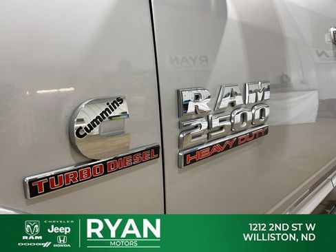 Used 2018 RAM 2500 Laramie w/ Cold Weather Group AWD/4WD image 11