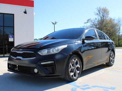 Used 2020 Kia Forte LXS image 1