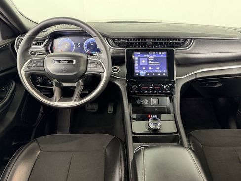 Certified 2025 Jeep Grand Cherokee L Laredo image 12