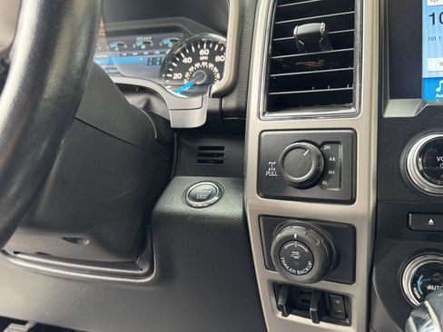 Used 2017 Ford F150 Lariat w/ Equipment Group 502A Luxury image 25