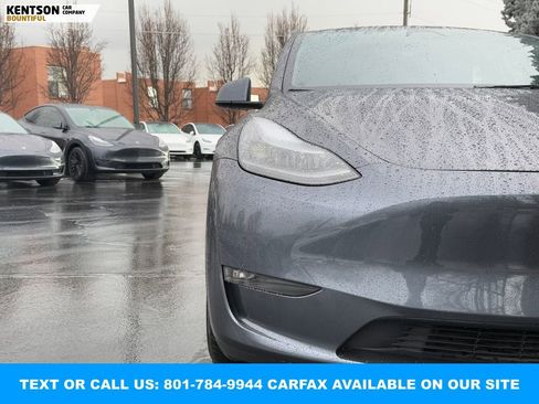 Used 2023 Tesla Model Y Performance image 13