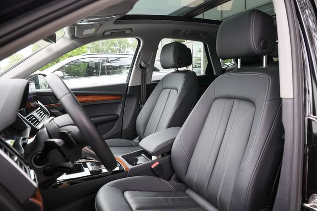 Certified 2023 Audi Q5 2.0T Premium w/ Convenience Package AWD/4WD image 39