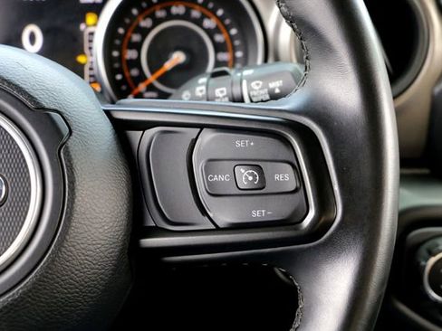 Used 2022 Jeep Wrangler Unlimited Sport AWD/4WD image 13