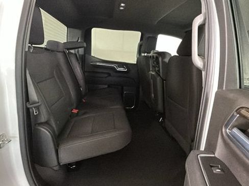 Used 2023 Chevrolet Silverado 1500 LT AWD/4WD image 29